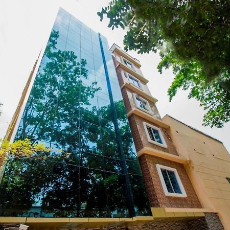 Hotel Gulshan Lake View Dhaka Extérieur photo