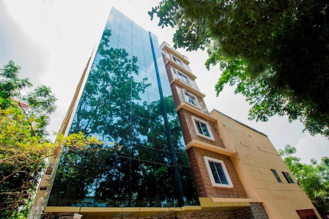 Hotel Gulshan Lake View Dhaka Extérieur photo