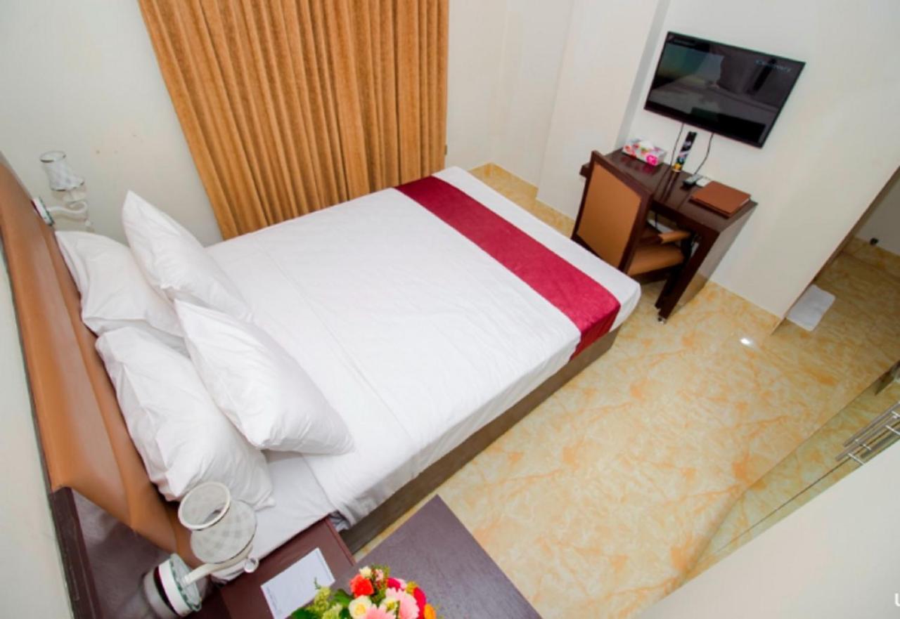 Hotel Gulshan Lake View Dhaka Extérieur photo